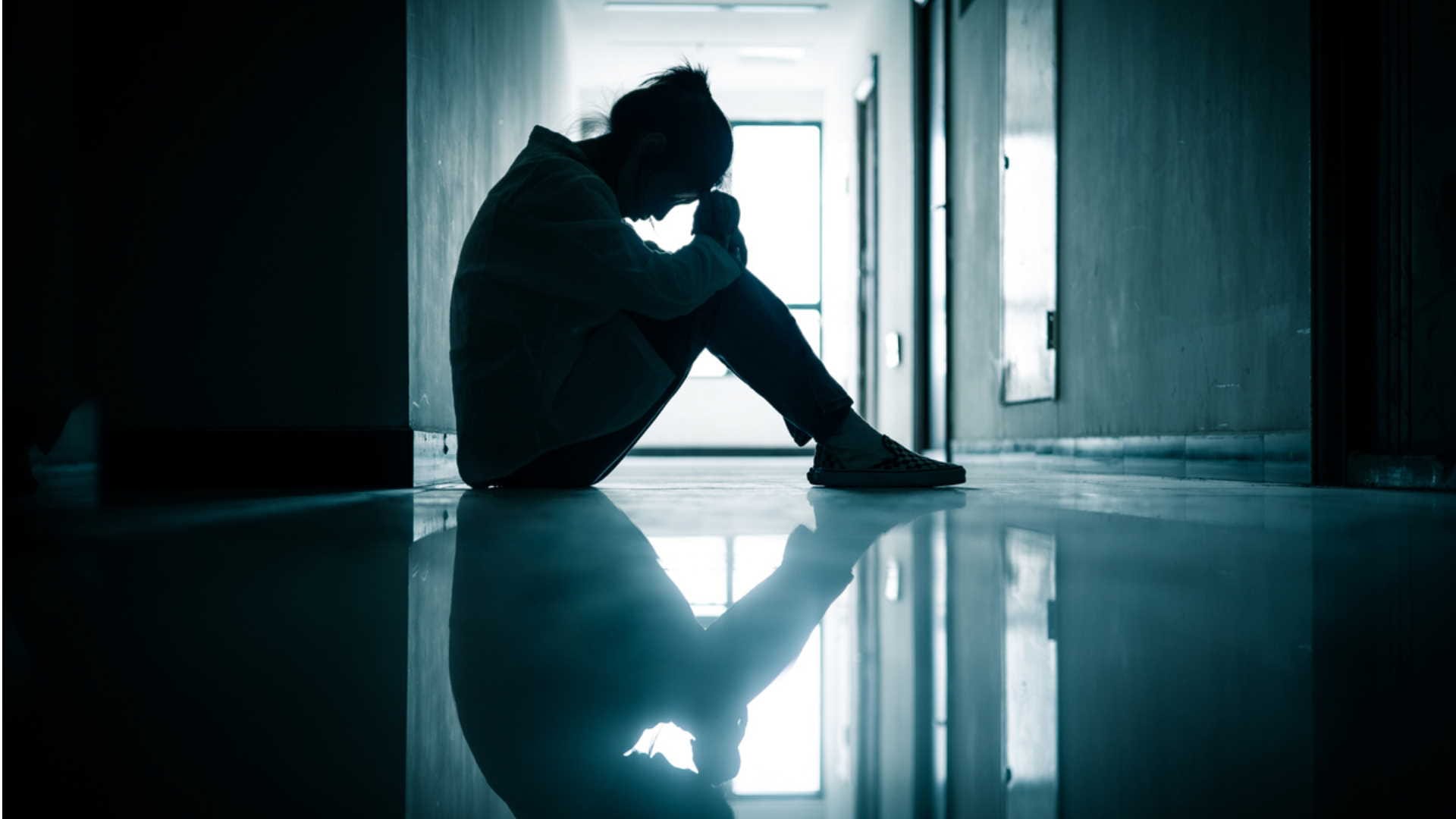 Link Between Dry Eyes and Depression, know how eye problems affects mental health
