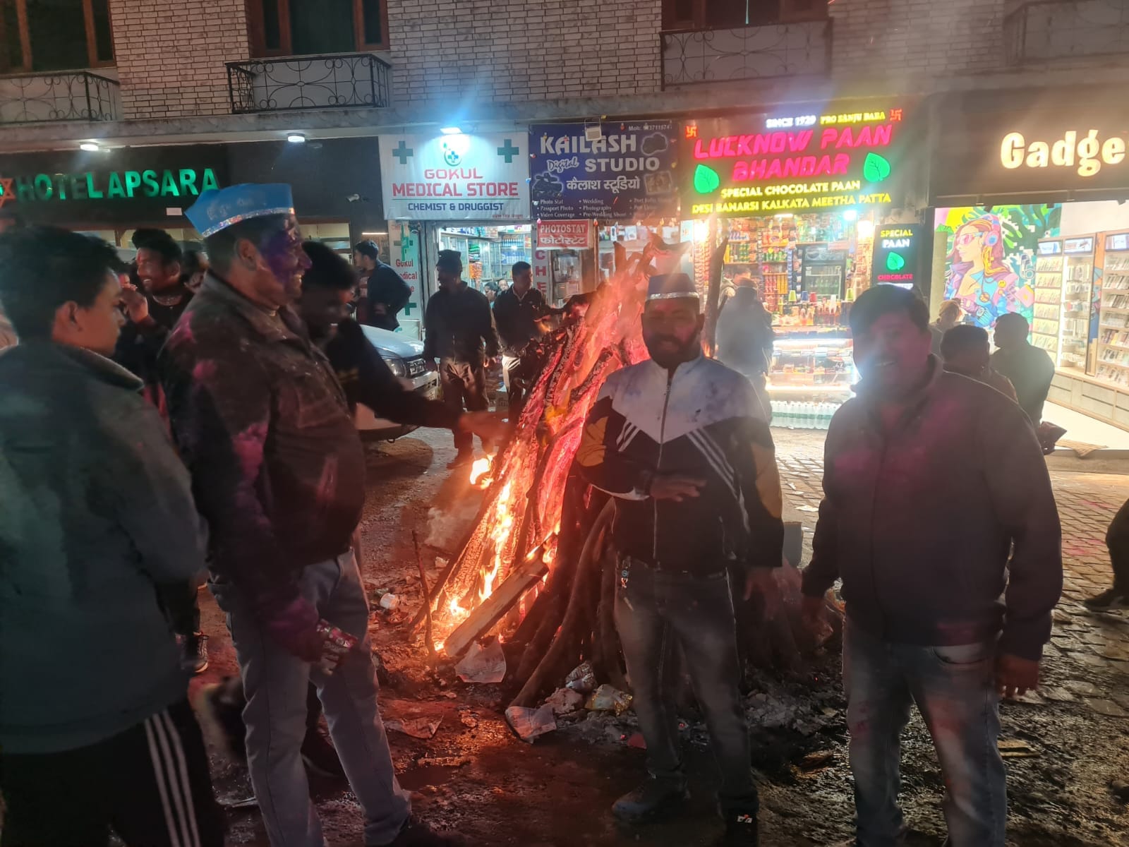 Holika Dahan 2023 Holi Pujan Shubh muhurat in uttarakhand News in Hindi