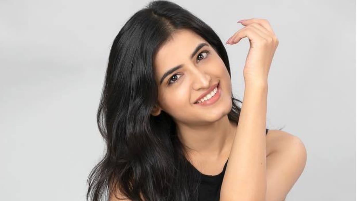 vinali bhatnagar all set for her bollywood debut with salman khan film kisi ka bhai kisi ki jaan