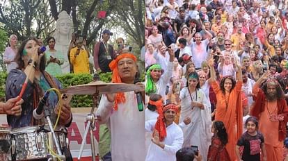 Holi:ऋषिकेश के परमार्थ निकेतन में विदेशी पर्यटकों ने जमाया होली का रंग,  ड्रम की थाप पर जमकर झूमे, तस्वीरें - Holi 2023 Foreign Tourists Celebrated  In Parmarth Niketan ...