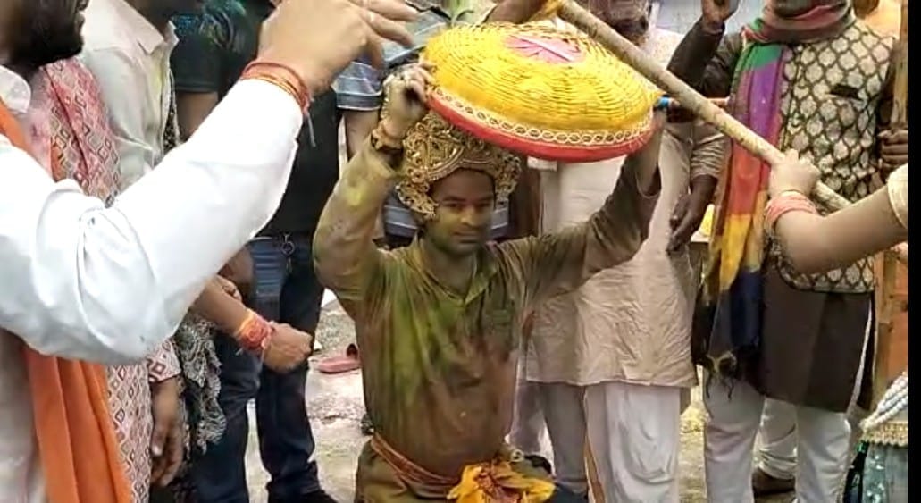 Colourful and interesting color festival holi in bihar from lalu prasad to tej pratap yadav