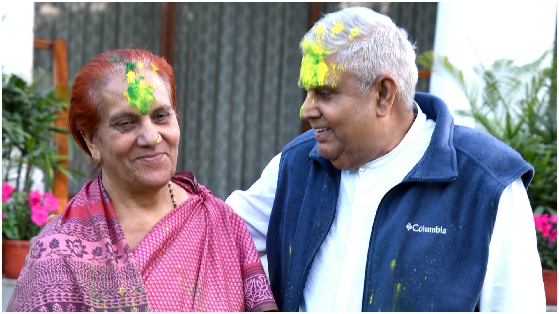 Holi 2023 PM Modi Celebrates Festival Of Colors President Droupadi Murmu extends greetings See Photos Videos