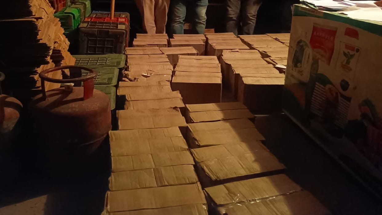 Himachal Pradesh: Shimla Police big action 78 boxes of English and country liquor recovered