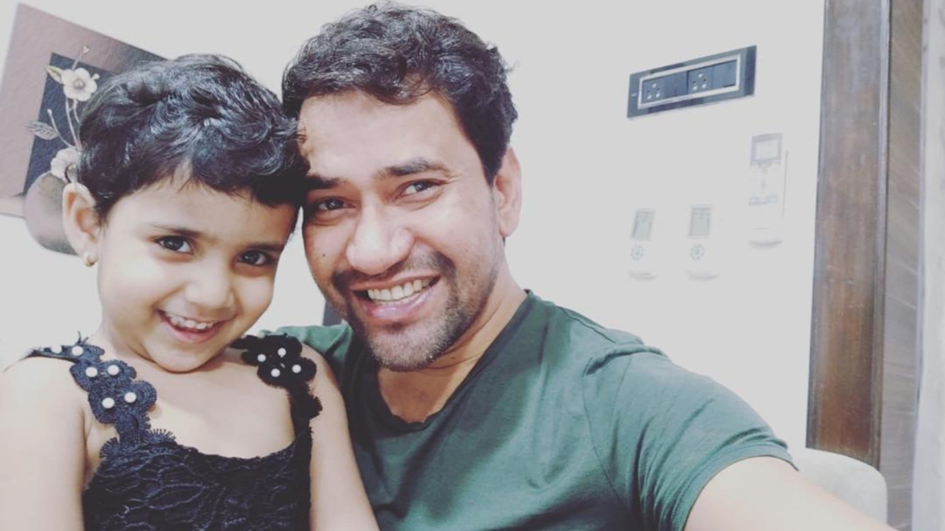 Bhojpuri superstars Nirahua ravi kishan manoj tiwari khesari lal yadav know about their kids what they do