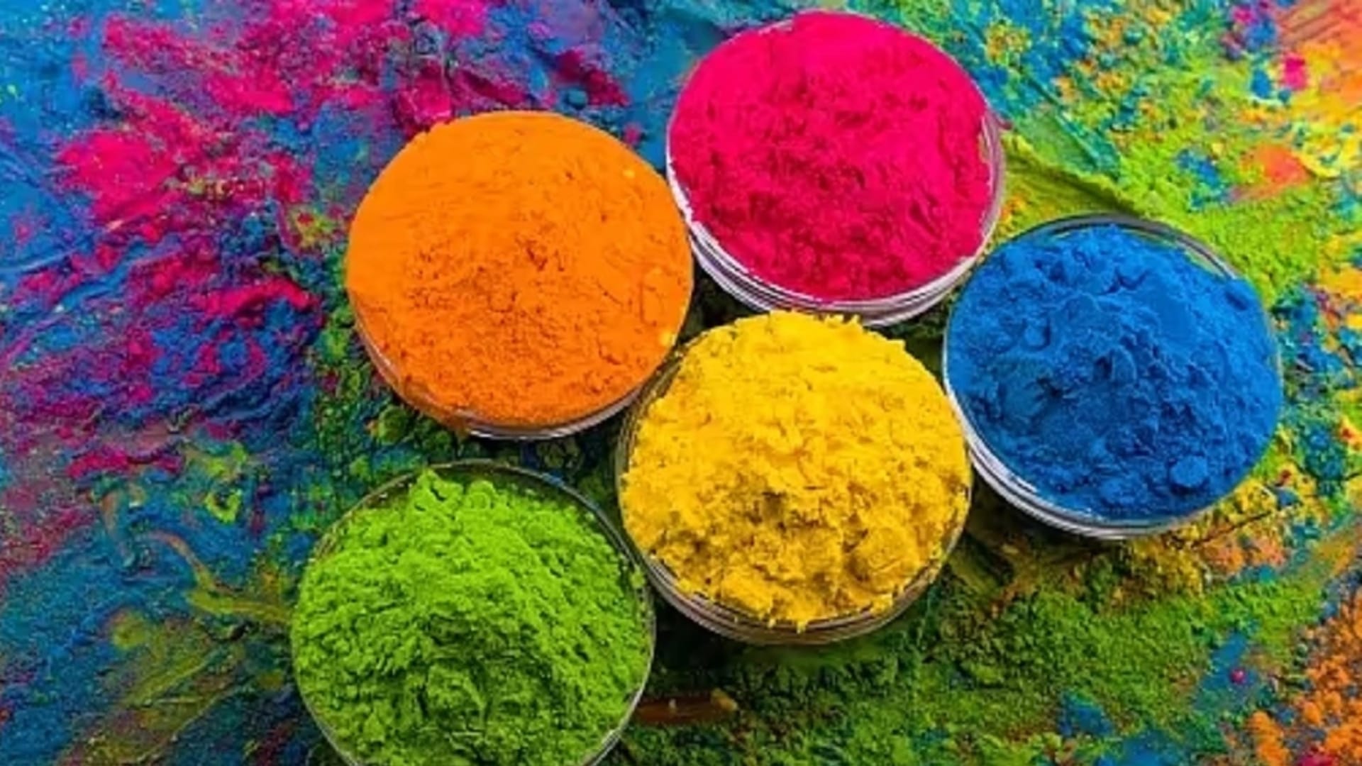 Holi 2023: The whole country plays Holi with the colors of Bundelkhand, colorful gulal is made from these moun