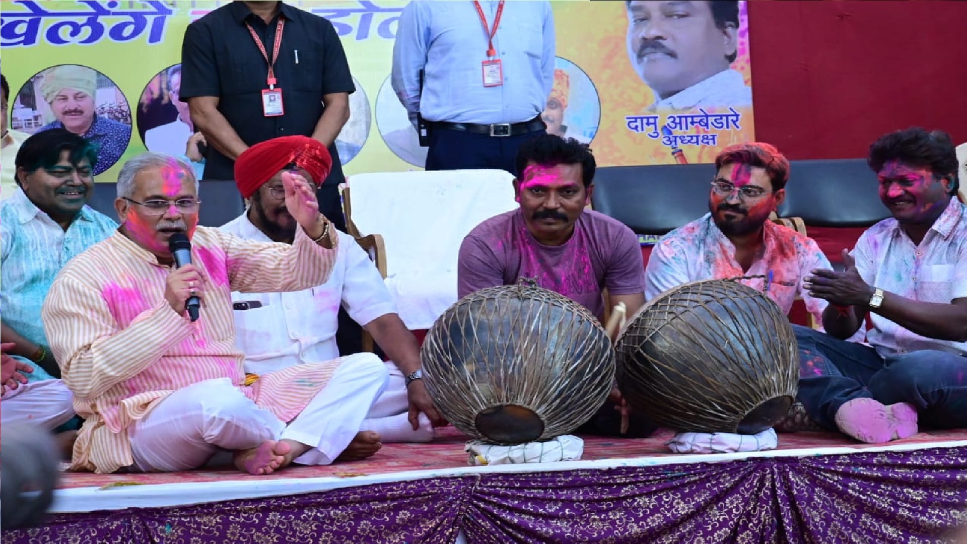 Garland of vegetables was given to CM Bhupesh