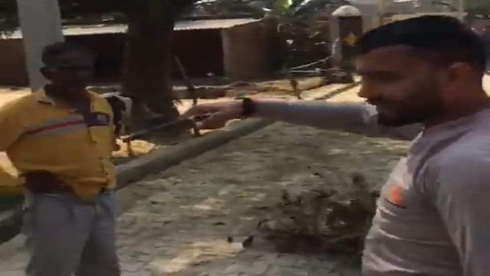 Youth seen with pistol in fight absconded before police arrived