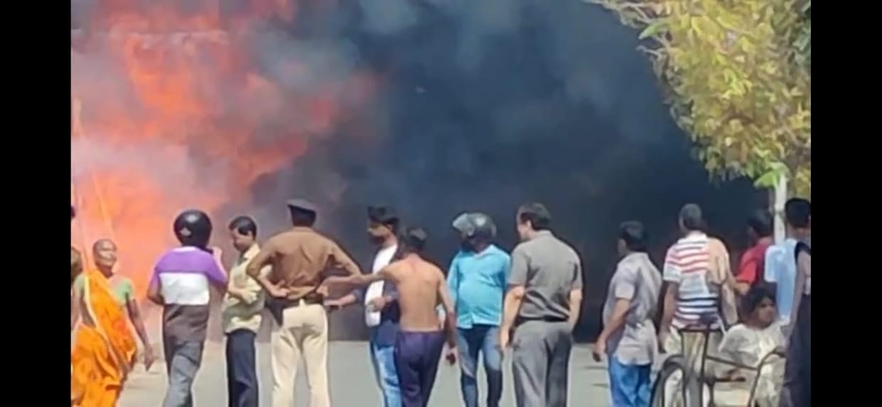 Bihar: Do not go towards the Ashiana-Digha road…Orgy on the unconfirmed news of many deaths in the fire