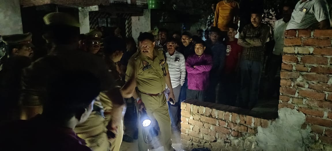 A young man was strangled to death during a drunken brawl in Hardoi