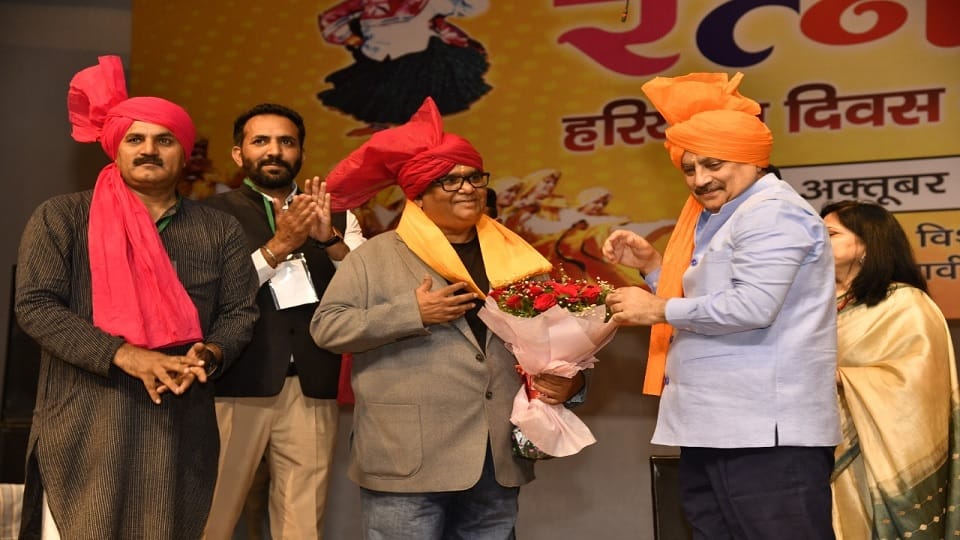 Satish Kaushik connection with Kurukshetra University participated in Ratnavali Festival