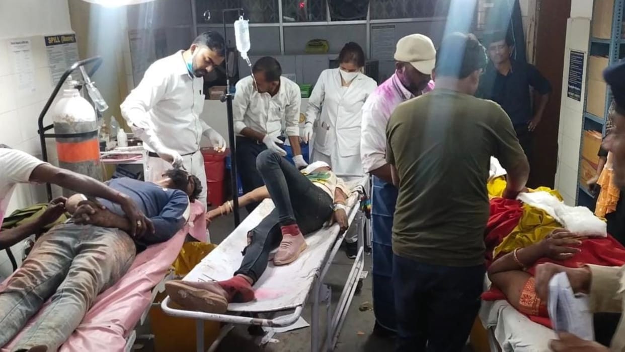 MP News: In the fun of Holi, a woman collided, swords and knives were used, one died, seven were injured