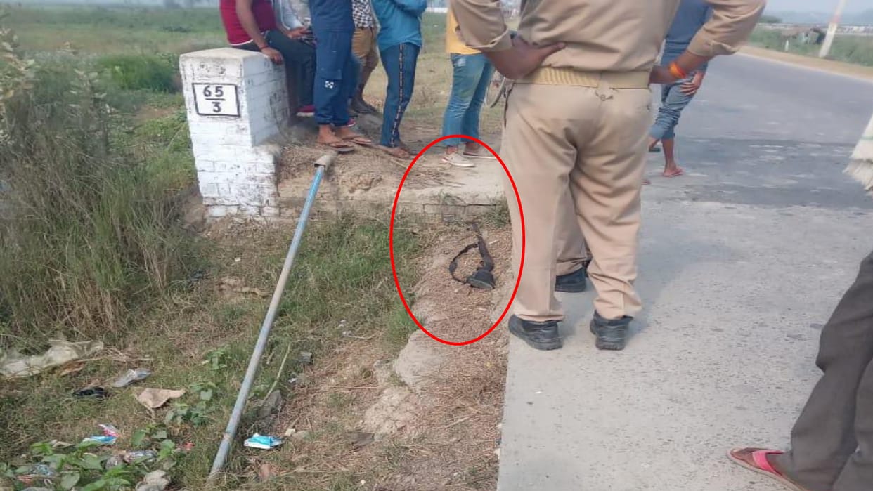 Five live cartridges including a pistol found on side of road.