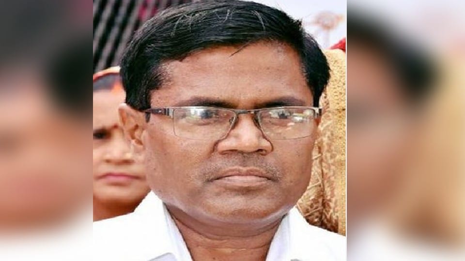 Dataganj SDM Ramshiromani died during his treatment in Delhi