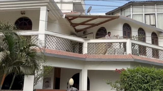 अबु दोजाना के इसी घर में पहुंची है ED की टीम।