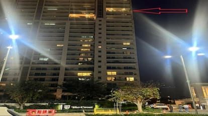 गुरुग्राम सेक्टर 54 स्थित डीएलएफ की द क्रेस्ट सोसायटी