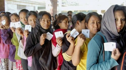 Nagaland: नगालैंड में 20 साल बाद नगरपालिका चुनाव का एलान, महिलाओं को मिलेगा 33 फीसदी आरक्षण नगालैंड में 20 साल बाद होंगे स्थानीय चुनाव