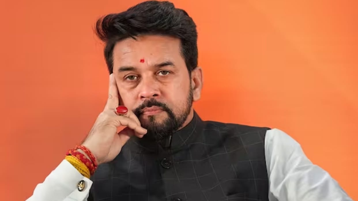 I & B Minister cautions media against narratives that threaten India's integrity