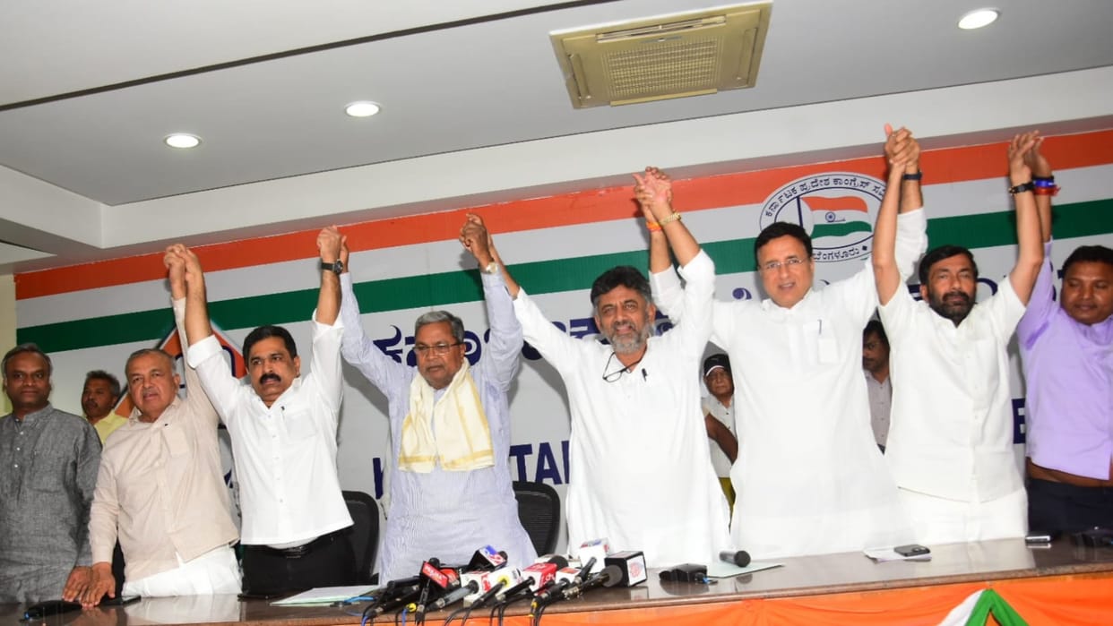 Karnataka Bjp: Bjp Suffers Big Setback in Karnataka as Four-Time Mlcs Puttanna Quit to Join Congress