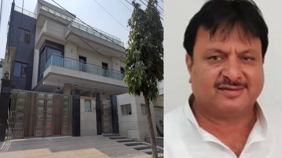 ED raid on Lalu yadav relatives SP leader Jitendra yadav ghaziabad house read detail