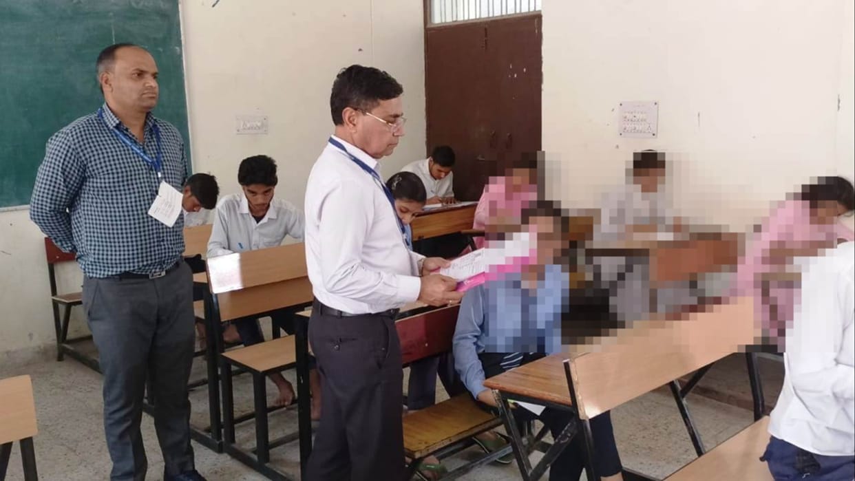 12 supervisors relieved who careless on duty in 12th physics and economics exam