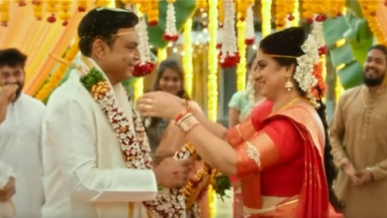 Telugu Star Naresh marries for fourth time ties knot with Pavithra Lokesh Tollywood Wedding news and updates