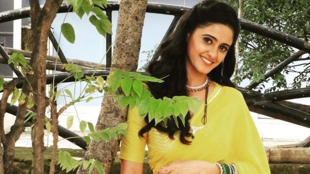 Ghum Hai Kisikey Pyaar Meiin Tv Show Shooting Started Again Actress Ayesha Singh Posted on Instagram