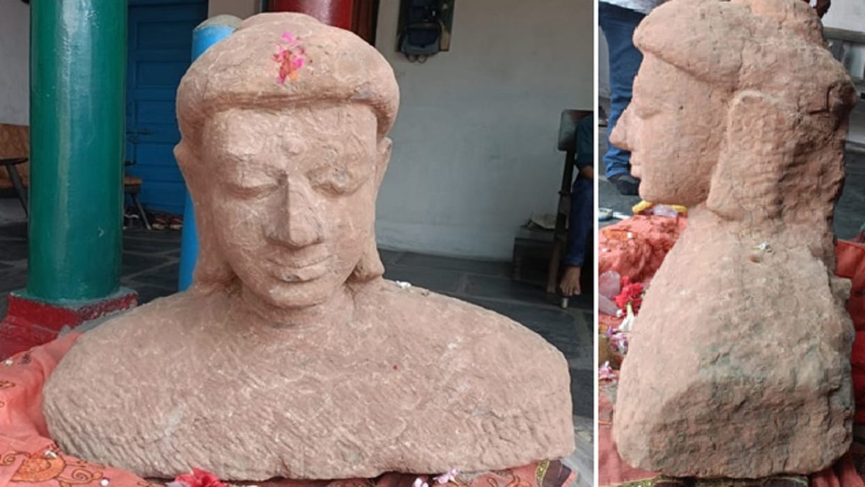 Buddha statue of Panduvanshi period found in the excavation of a house in Sondra village of Raipur