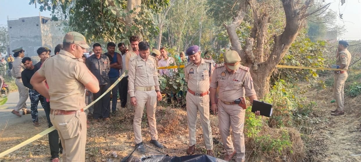 Auraiya Suicide, Auto drivers body found hanging from the noose, was missing for two days