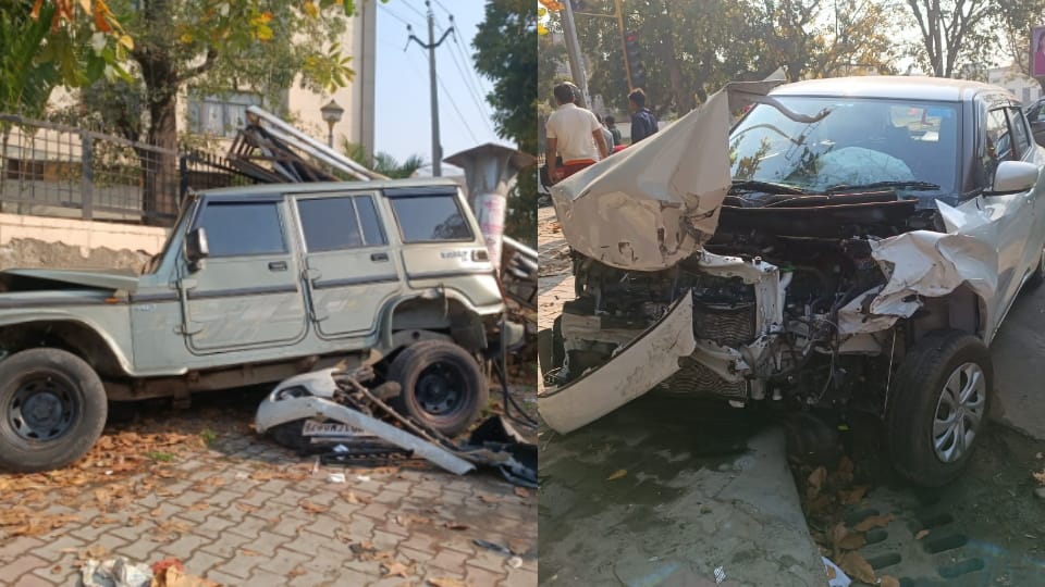 Two Cars Collided in Mohali