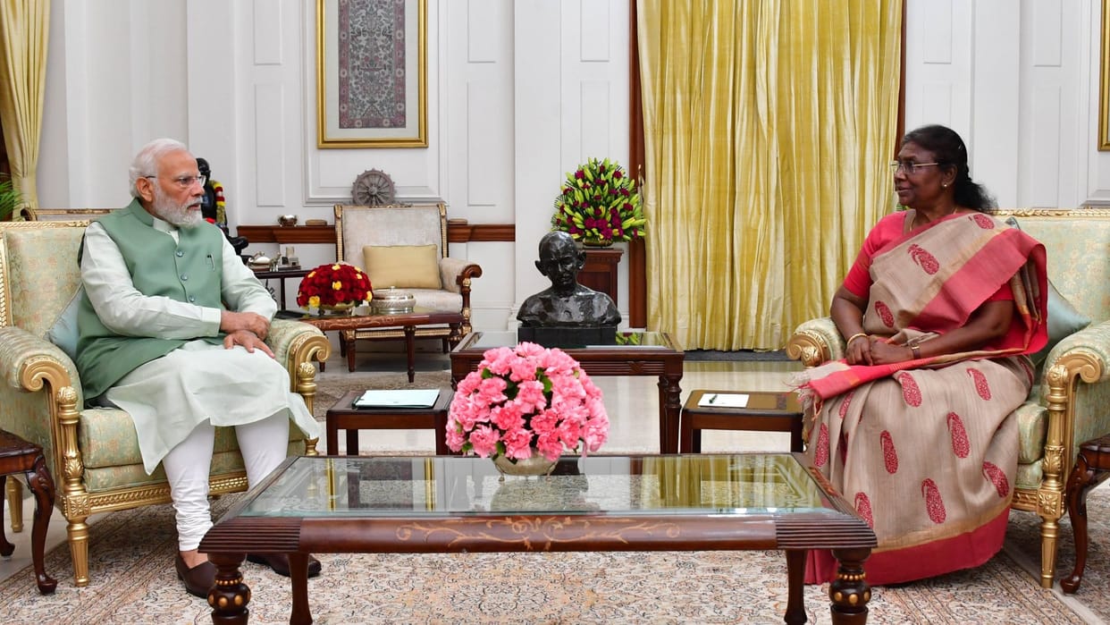 PM Narendra Modi meet President Droupadi Murmu know why he praised Central Railway