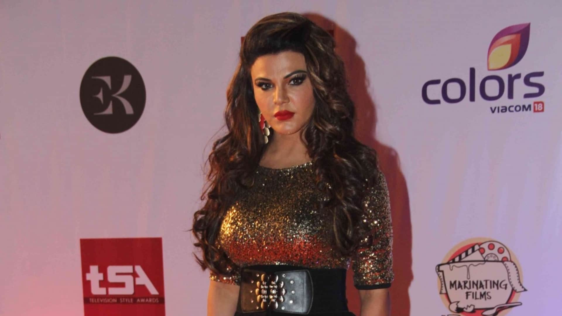 Rakhi Sawant Life Inspire Song jhootha Release actress cried In front Of Paparazzi said im also a human being
