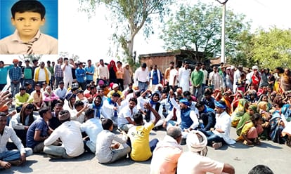 Brutal murder after kidnapping of Bajrang Dal leader child in sonbhadra