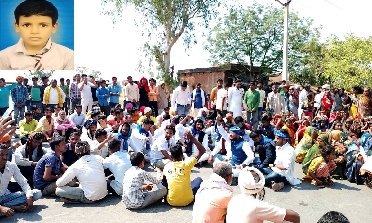 people created ruckus After murder of kidnapped son of Bajrang Dal leader in sonbhadra police