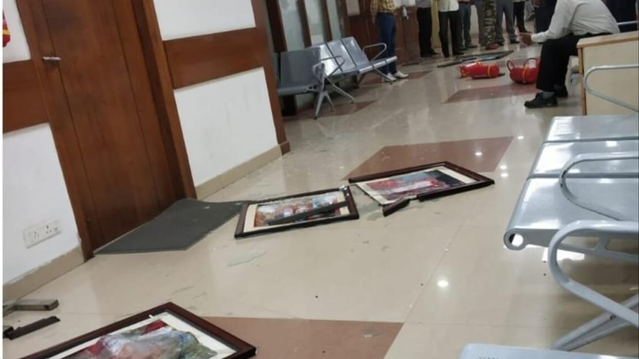 Women who came to meet minister Anil Vij created ruckus in the secretariat
