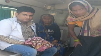 Hathras News: पीएचसी ले जाते समय, महिला ने दिया एंबुलेंस में बच्चे को जन्म एंबुलेंस में जन्मा बच्चा और मां