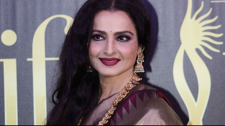 Rekha lives with farzana for 30 years know their live in relationship and actress life career Life story