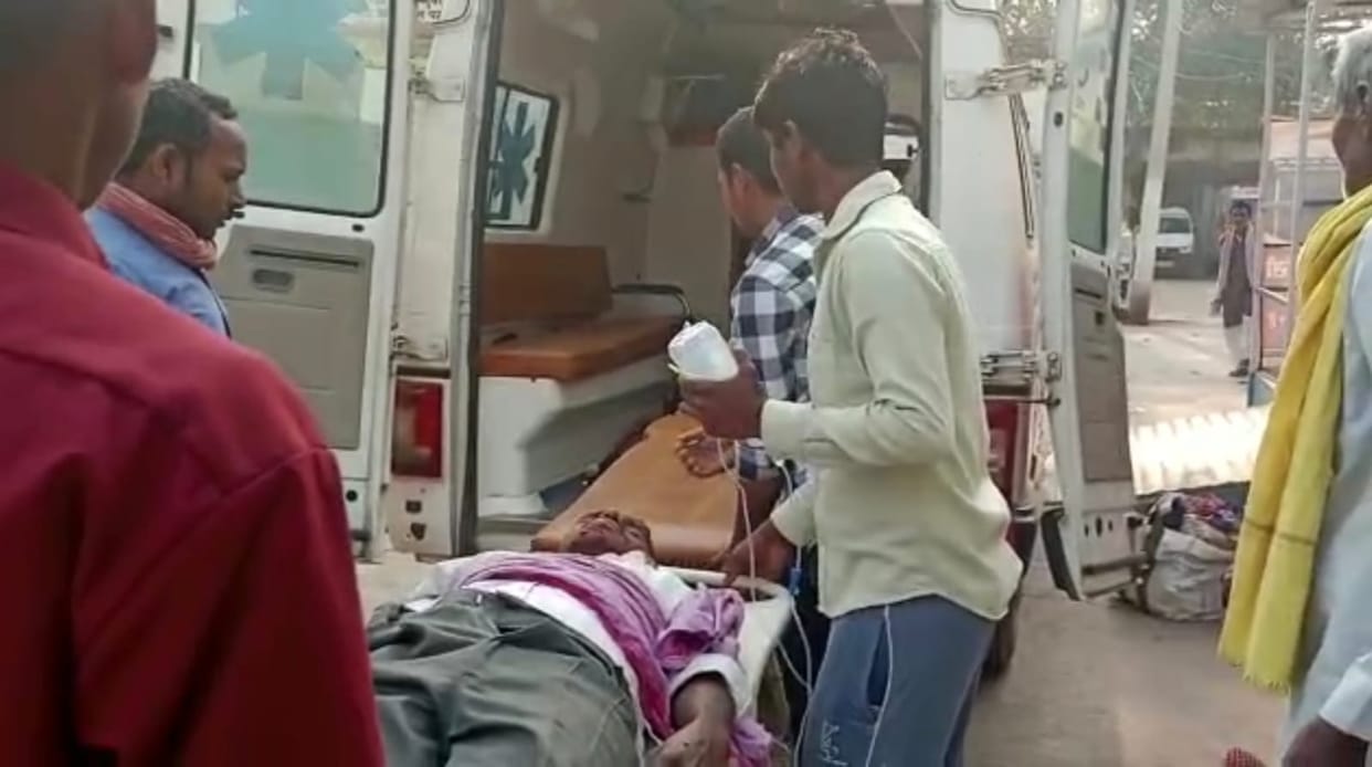 Bihar: A sand-laden truck collided with an auto going for Ganga bath, two killed and 9 injured