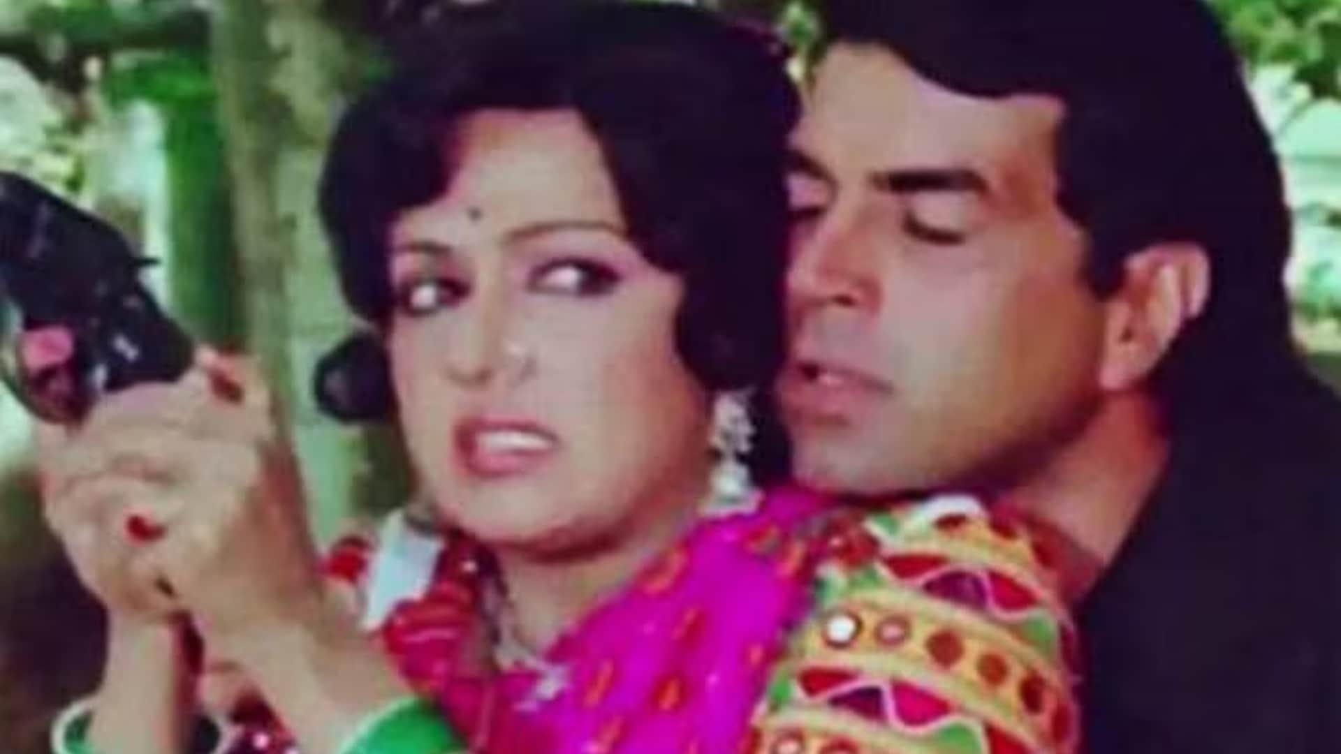 Amitabh Bachchan Dharmendra Sholay tank scene truth Javed Akhtar shocking revelation