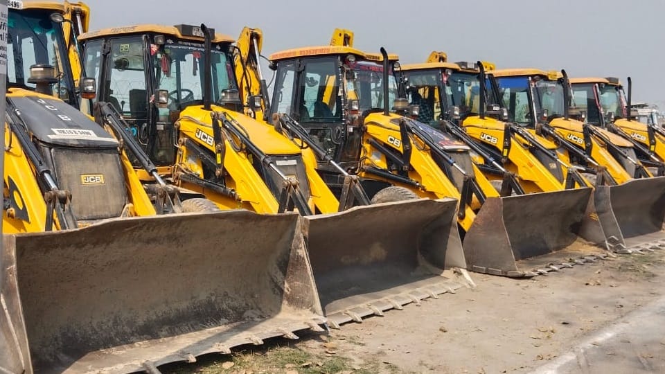 The administration team went to remove the encroachment, got into an argument with the MLA
