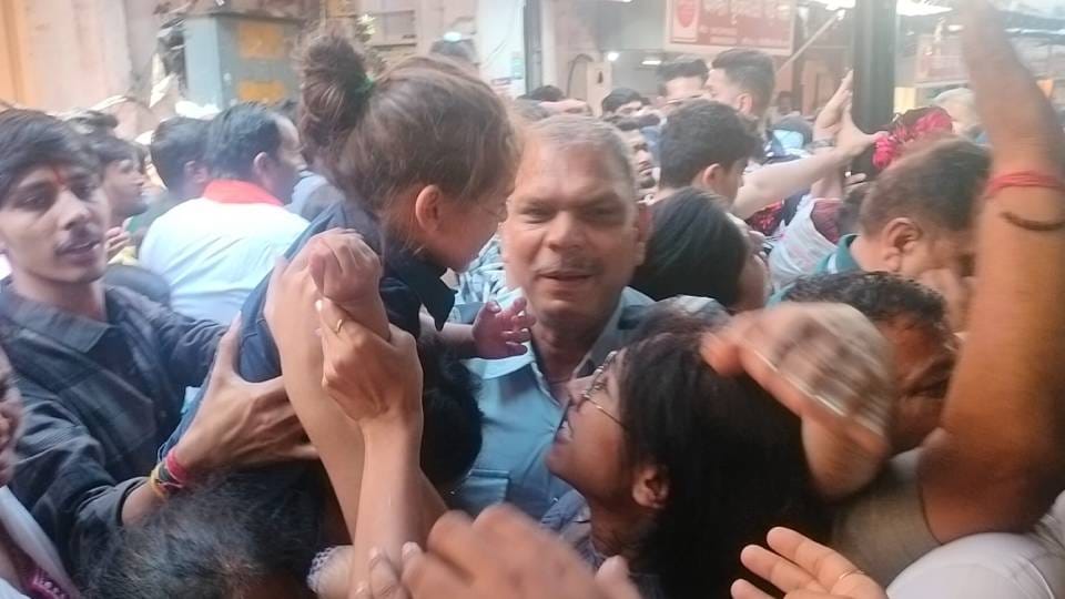 Devotees thronged to visit Banke Bihari Temple in Mathura many people got sick after getting stuck in crowd