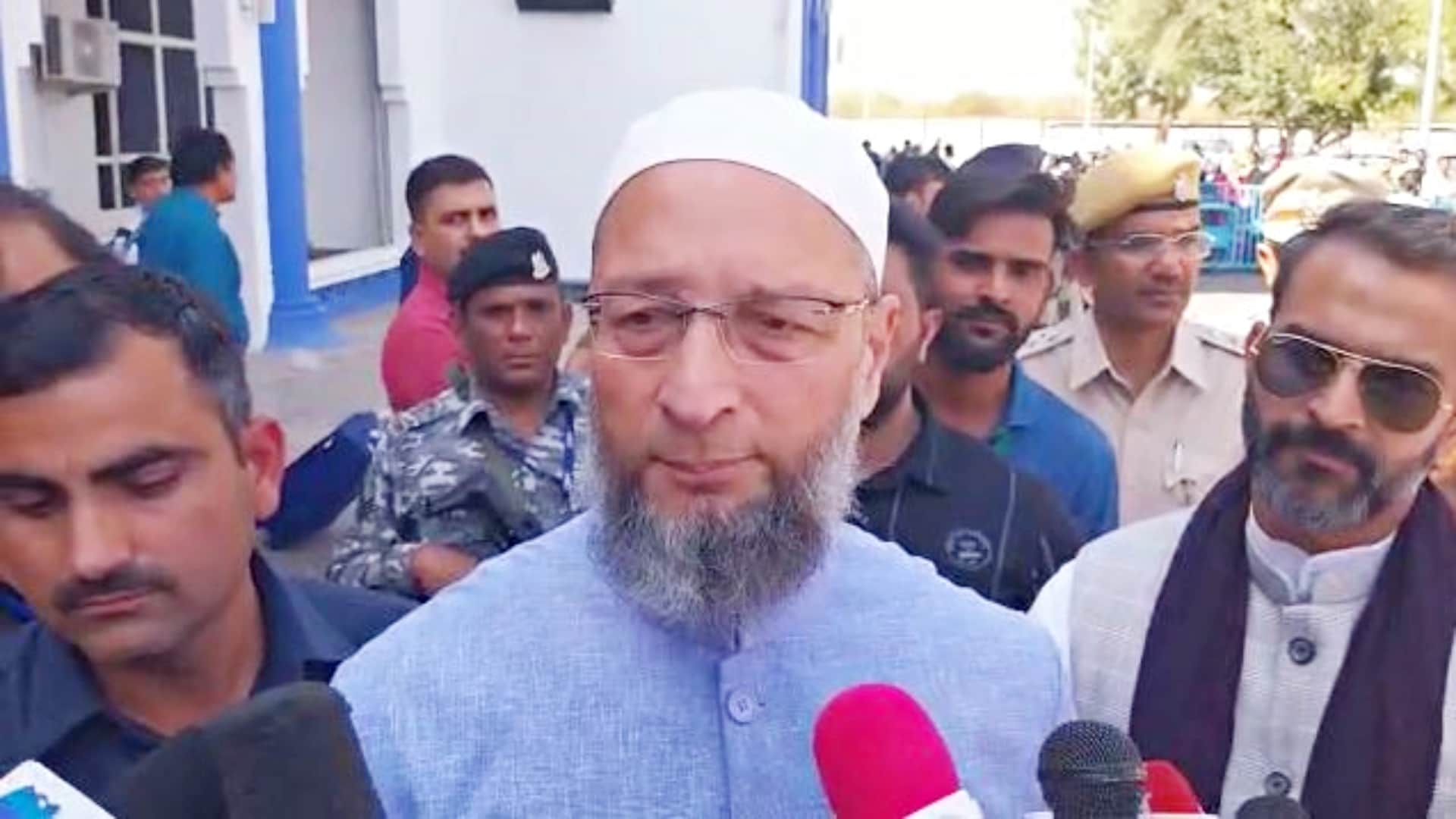 BRS MLC K Kavitha and AIMIM Asaduddin owaisi reaction on Razakar teaser