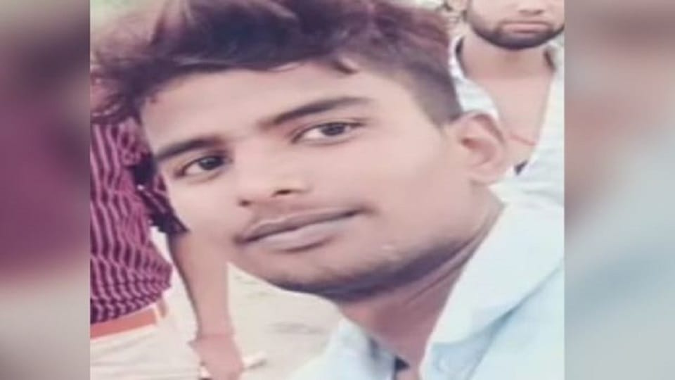 Molestation accused commits suicide after police raid in Shahjahanpur