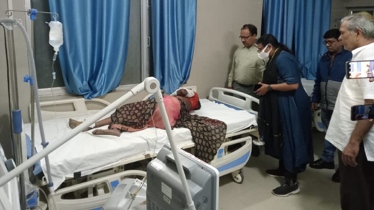 Fire broke out in hut due to short circuit, couple and three children burnt alive in Kanpur Dehat