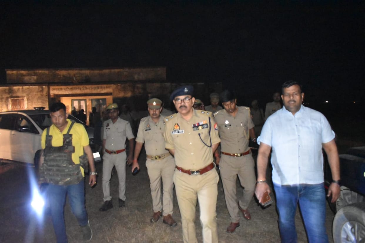 Police encounter with cattle smugglers in ghazipur four arrested including two rewarded crooks