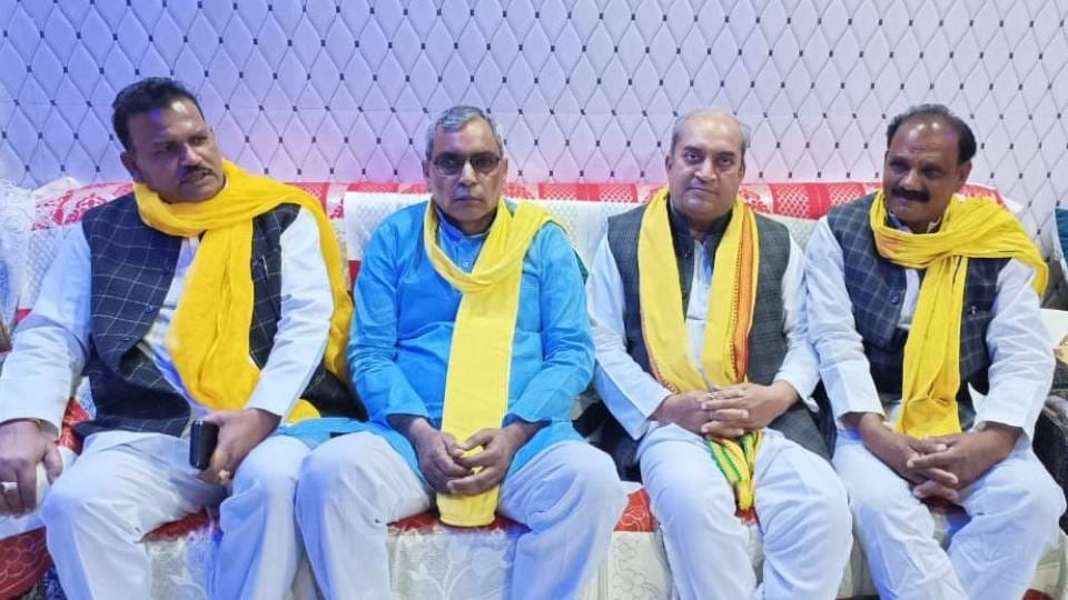 sbsp President OP Rajbhar reached mainpuri and said Mayawati and Akhilesh Yadav are enemies of backward Dalits
