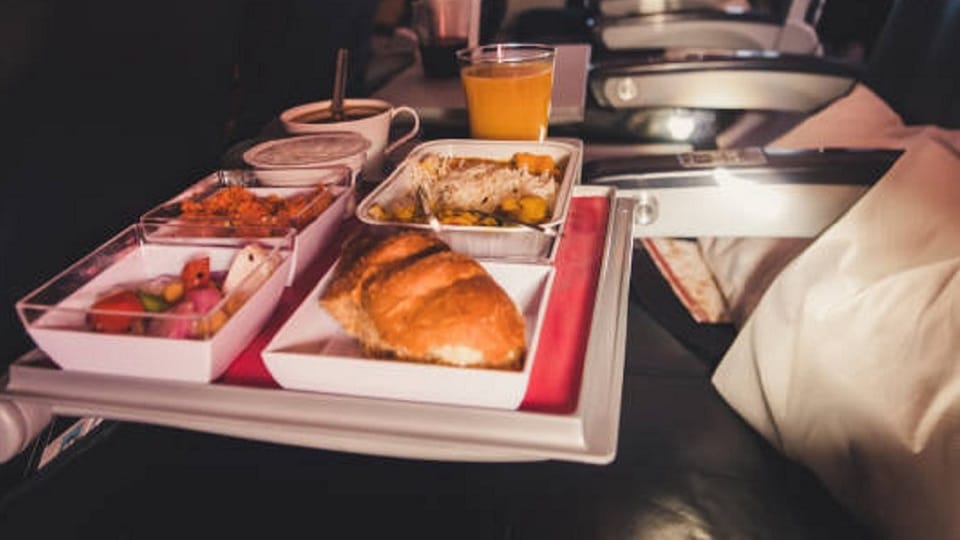 Like railways now passengers in UP buses will be able to order food on seat