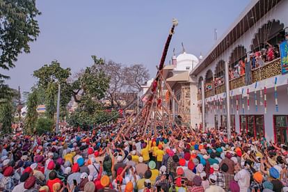 Jhande JI Mela: देहरादून में आज होगा ऐतिहासिक झंडे जी का आरोहण, पंजाब के हरभजन सिंह चढ़ाएंगे दर्शनी गिलाफ Dehradun Jhanda JI Mela 2024 flag hoisting today Punjab Harbhajan Singh will offer darshani gilaf