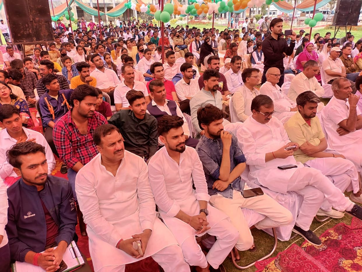 Baghpat: Youth showed strength in youth festival, MP says youth have important contribution in nation buildi