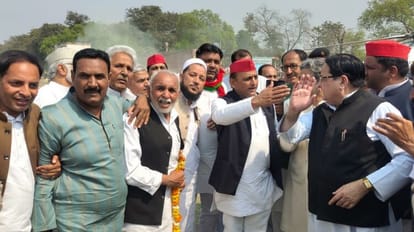 पूर्व मुख्यमंत्री अखिलेश यादव