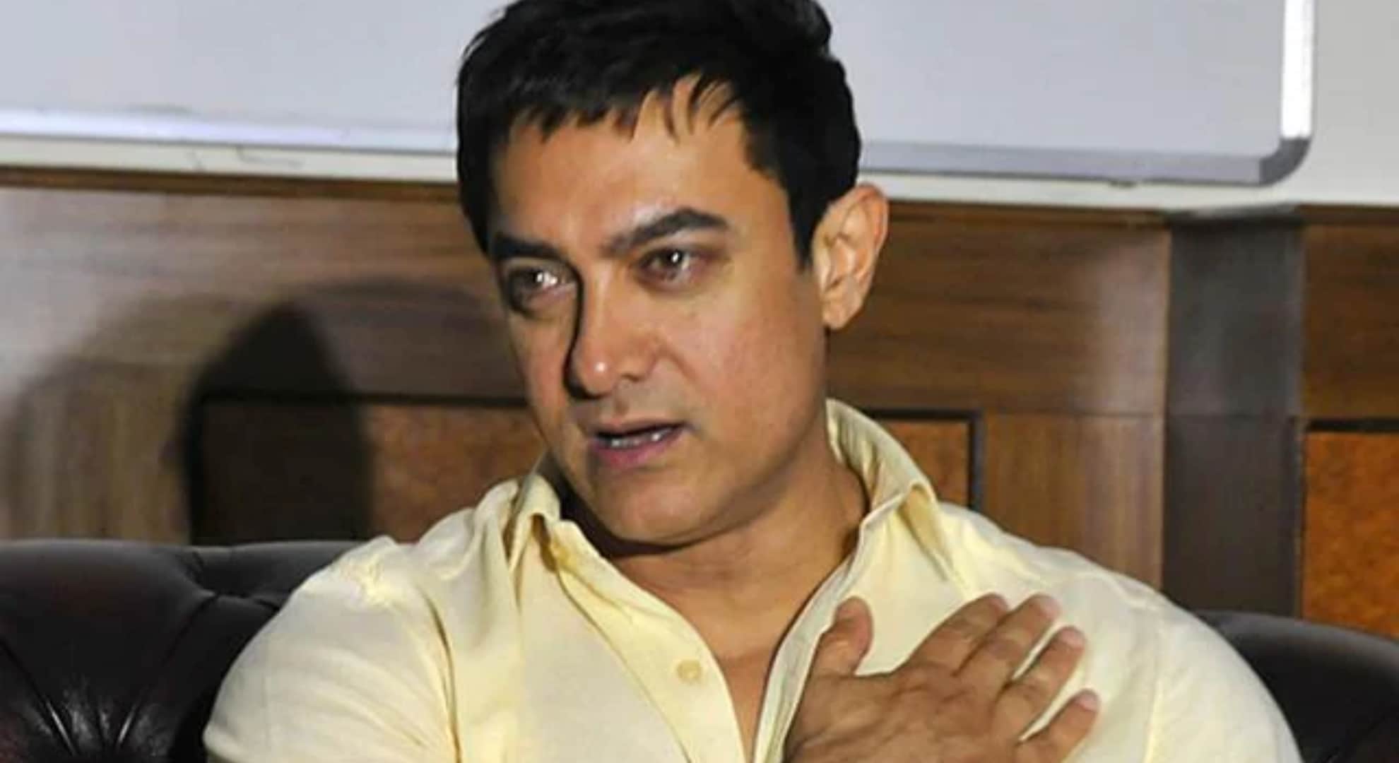 Wrestlers Protest Dangal Fame Mahavir Phogat Said It would be nice if Aamir Khan tweets
